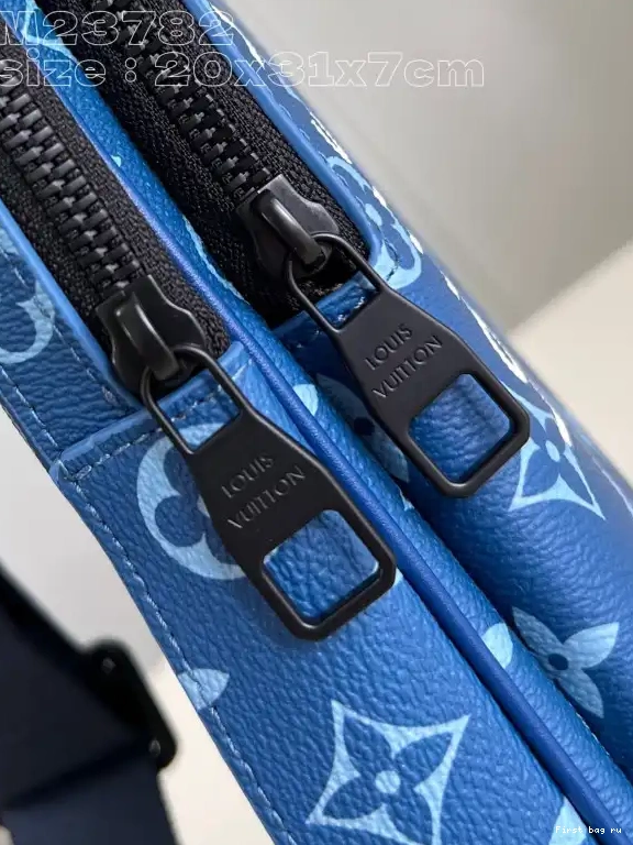 First bag ru VUITTON Avenue NM Slingbag LOUIS 0412